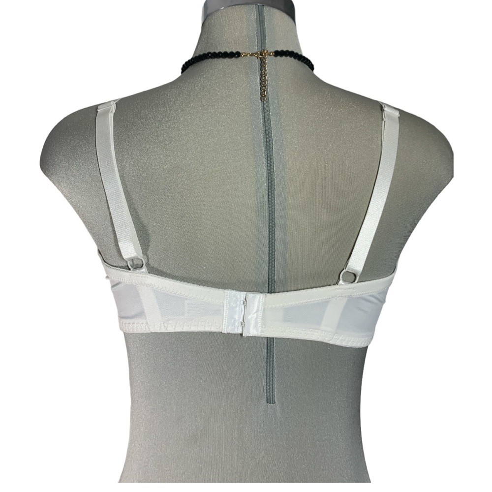 * NEW* Mayar Lingerie Beige. Lace Bra Size 38D - Picture 4 of 9